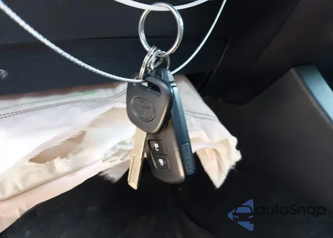 2017 Toyota Tacoma Trd Sport из США, поврежденный, VIN 3TMCZ5AN2HM045475